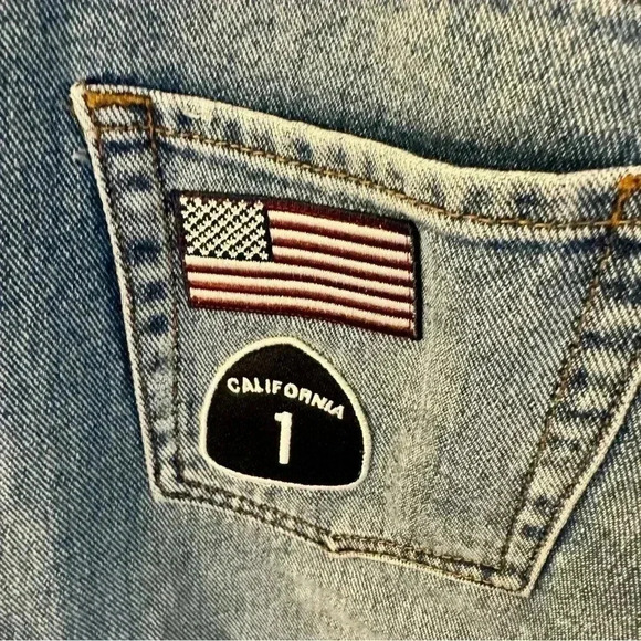 Pacsun patched girlfriend jeans, patches, distressed, raw hem. Size 24 - Picture 13 of 16